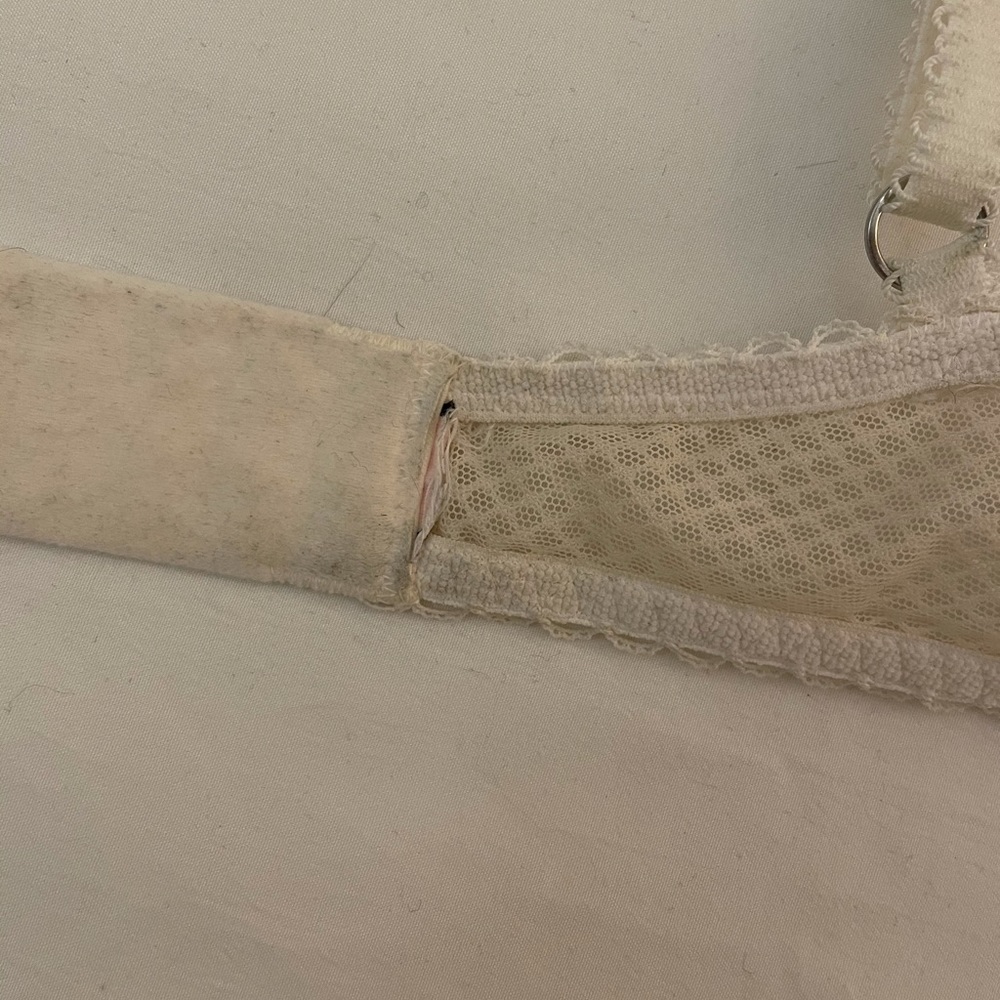 Lace bra - Picture 7 of 7